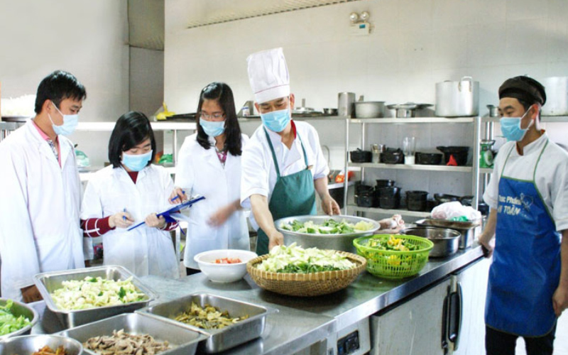 cơ sở đủ điều kiện attp ăn uống